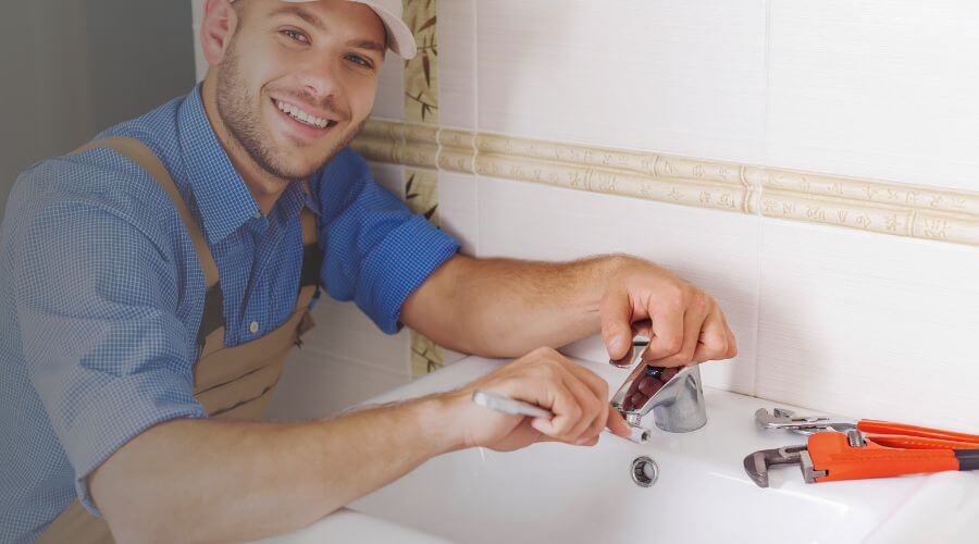 Professional clogged drains services in De Tour Village, MI